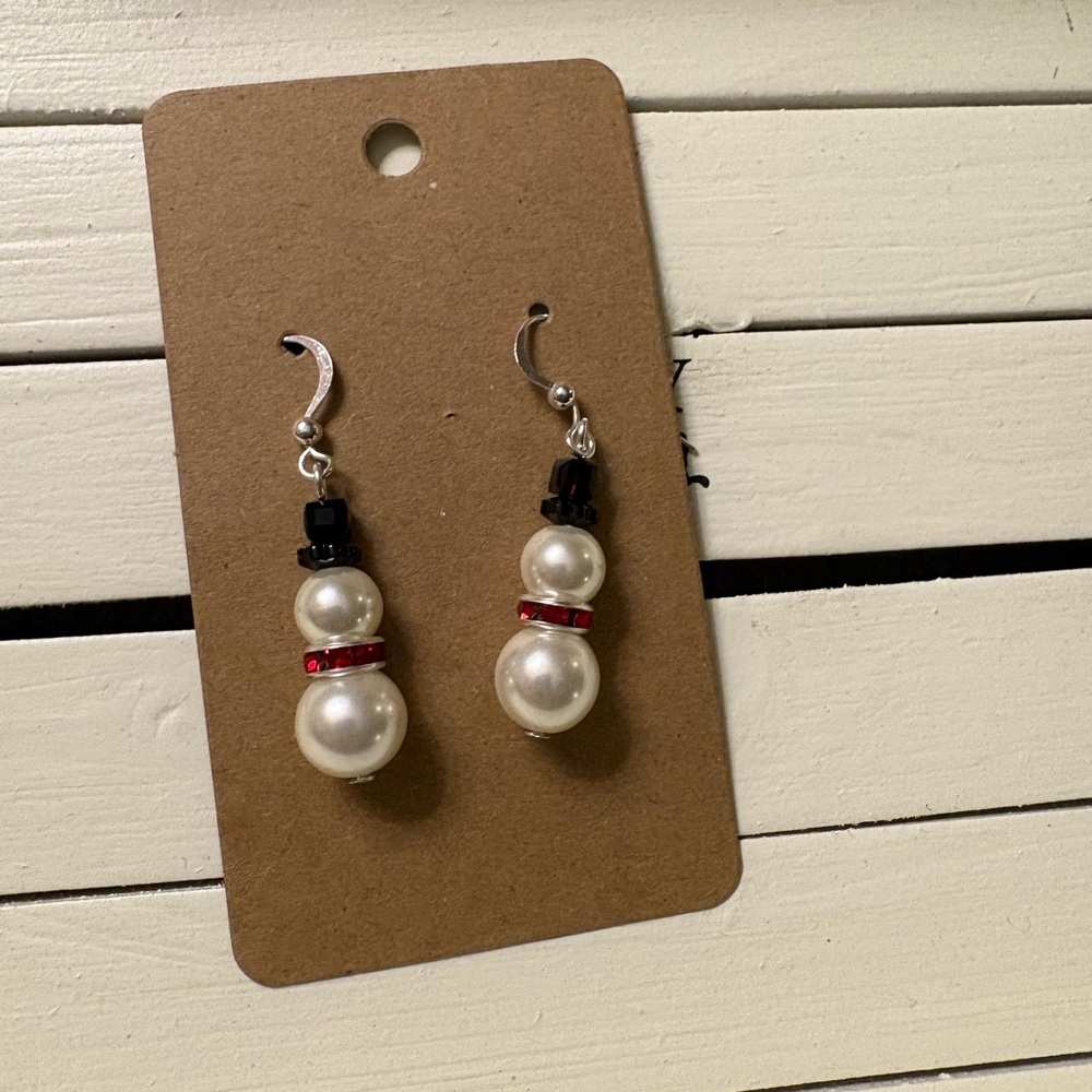 BUNDLE 5 Pairs of Christmas earrings NEW